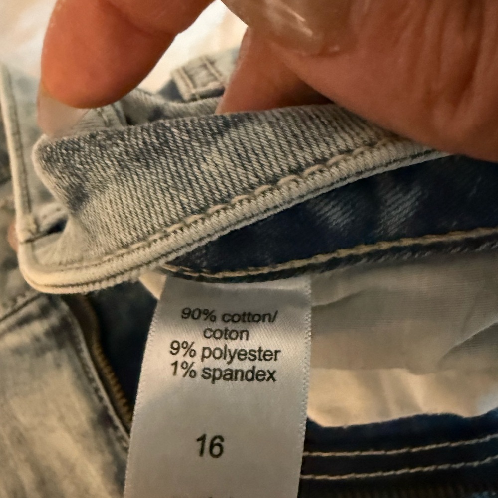 Light Wash Distressed Ripped Jeans - Light Blue - Picture 3 of 5